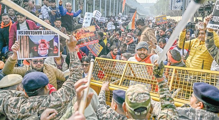 বাংলাদেশ মিশন ঘিরে ভারতে উগ্র হিন্দুত্ববাদীদের তাণ্ডব